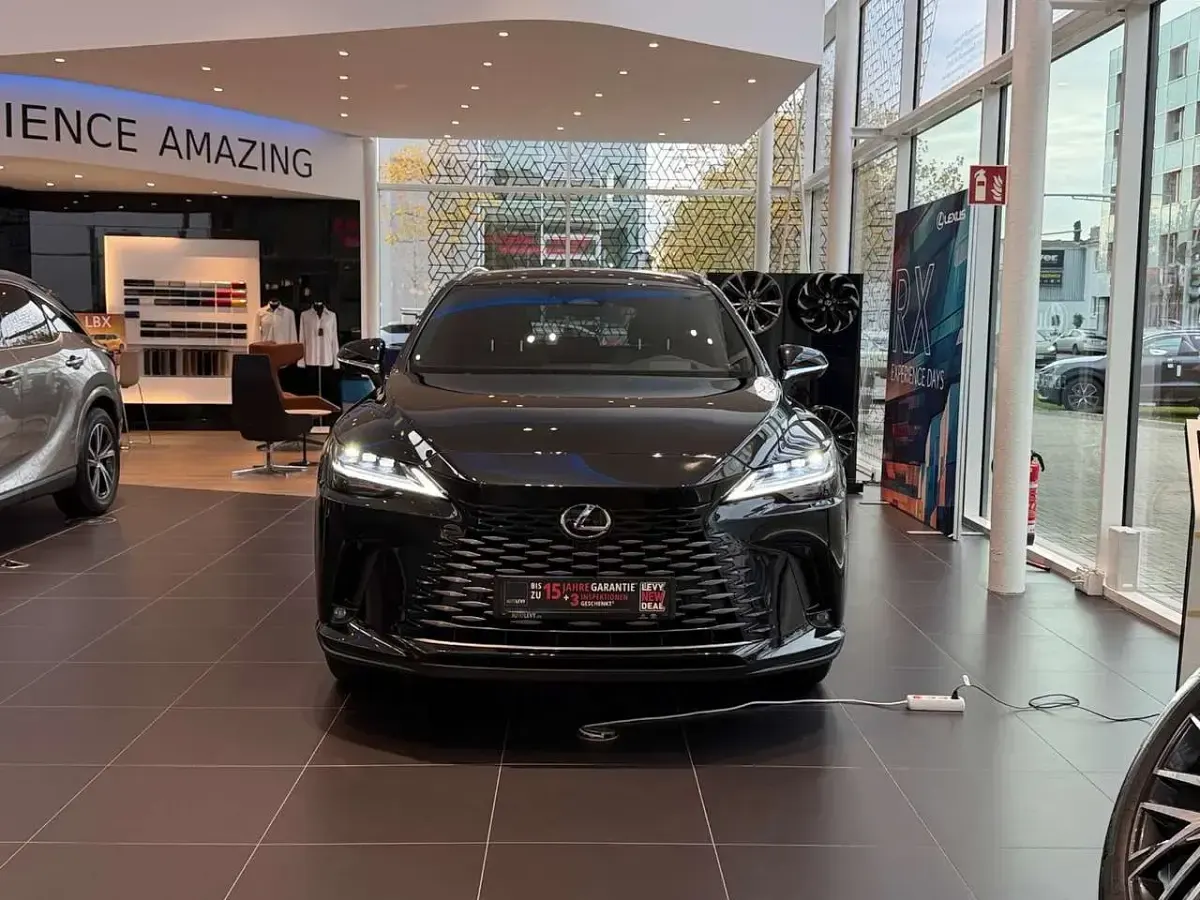 Nouă Lexus RX450h 309 CP (227 kW) 2025 Negru SUV