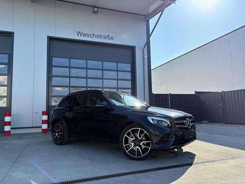 Gebraucht Mercedes GLC43 AMG AMG 367 PS (269 kW) 2018 Obsidianschwarz  metalliclack SUV