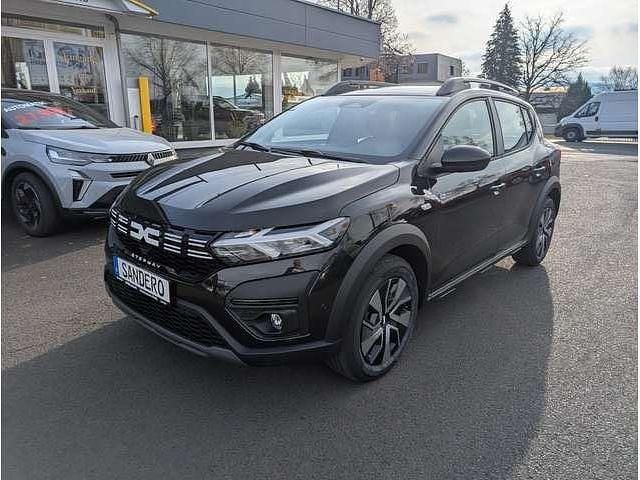 Gletscherweiss Neu 2025 Dacia Sandero Expression SUV | 18.990 € - Bild 1/4