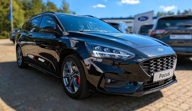 Gebraucht Ford Focus ST-Line X 125 PS (91 kW) 2021 Schwarz Limousine