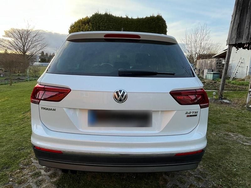 Gebraucht VW Tiguan 179 PS (131 kW) 2016 Weiß SUV