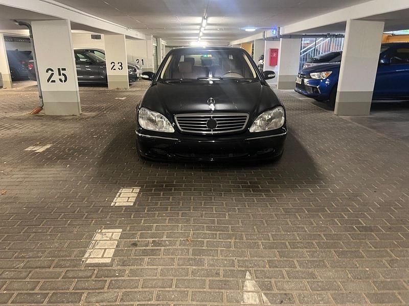 Braun Gebraucht 2003 Mercedes S500 Limousine | 2.500 € - Bild 1/4