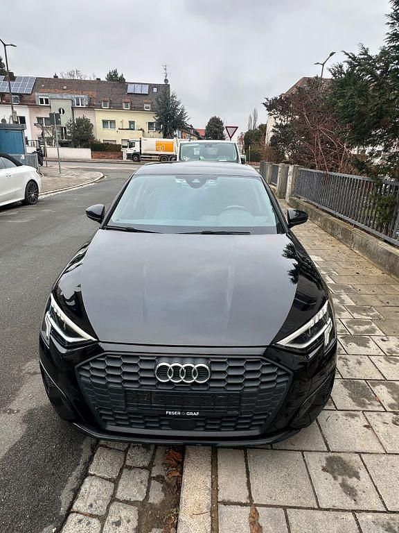 Gebraucht Audi A3 Sport 110 PS (80 kW) 2021 Schwarz Limousine