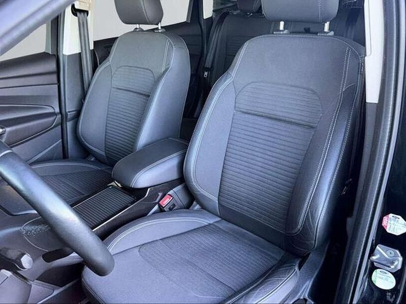 Gebraucht Ford Kuga Titanium 150 PS (110 kW) 2019 Schwarz SUV