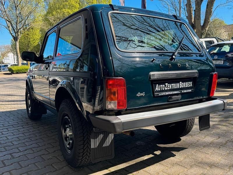 Gebraucht Lada Taiga 83 PS (61 kW) 2018 Grün SUV