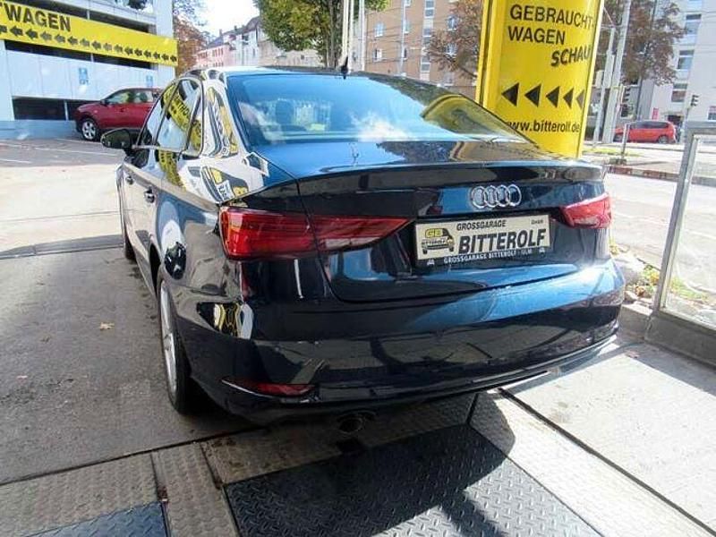 Gebraucht Audi A3 Design 116 PS (85 kW) 2020 Blau Limousine