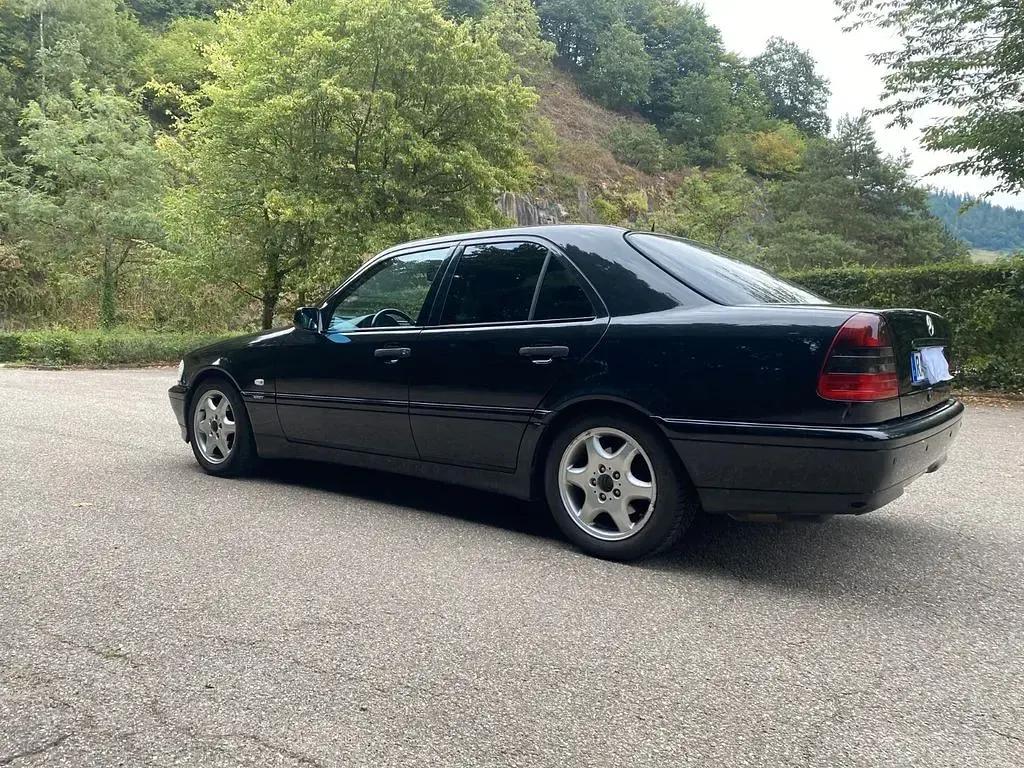 Gebraucht Mercedes C280 197 PS (144 kW) 1998 Schwarz Limousine