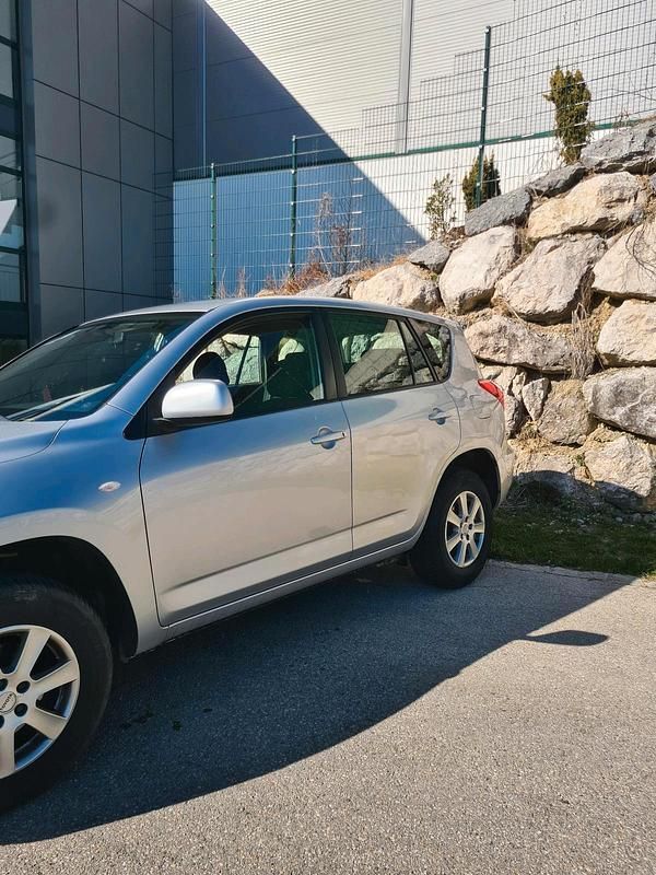 Gebraucht Toyota RAV4 152 PS (111 kW) 2007 Silber SUV