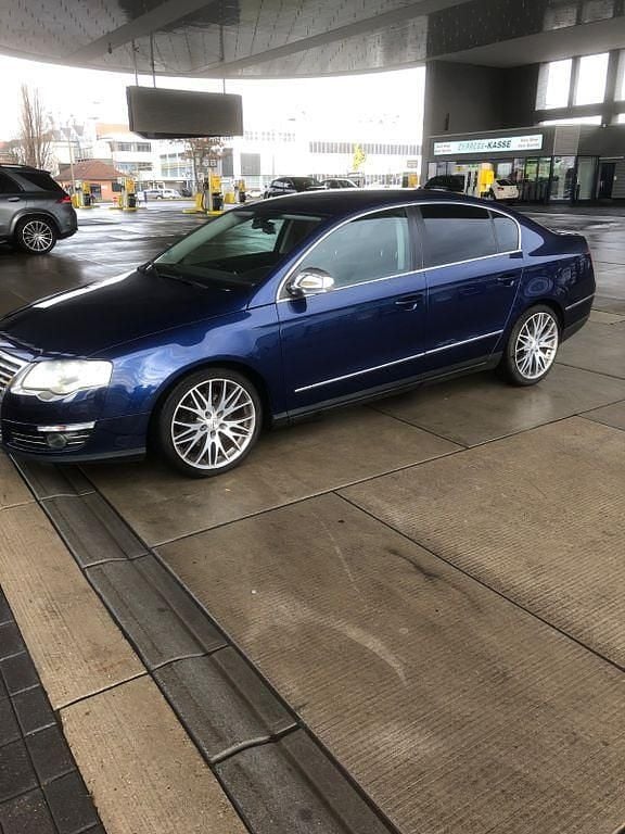 Gebraucht VW Passat Comfortline 140 PS (102 kW) 2008 Blau Limousine