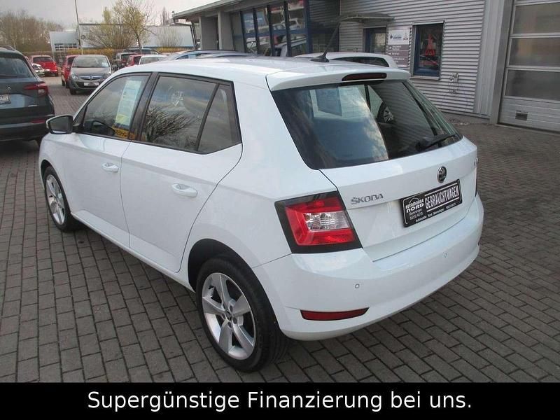 Gebraucht Skoda Fabia Cool Plus 75 PS (55 kW) 2019 Weiß Kleinwagen