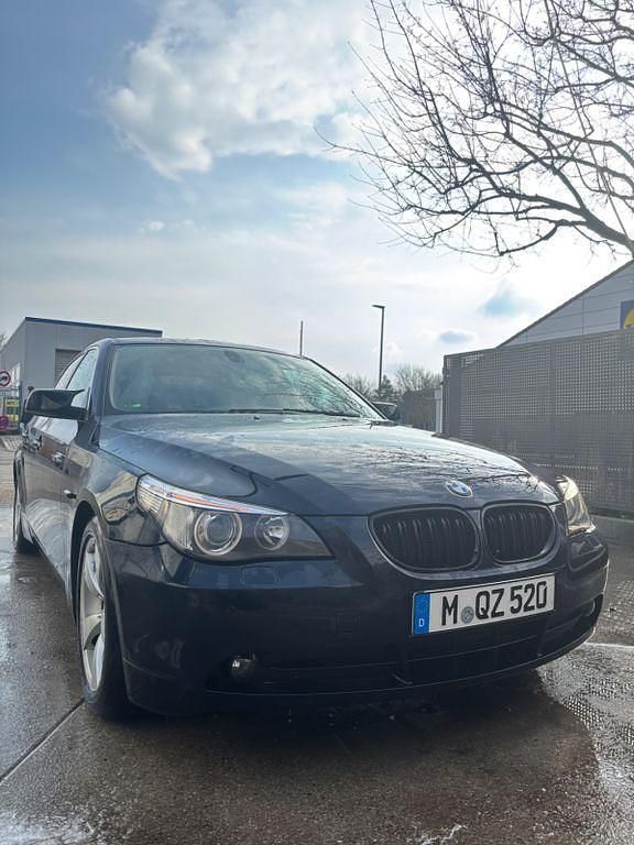 Usata BMW 520 170 CV (125 kW) 2004 Blu Berlina