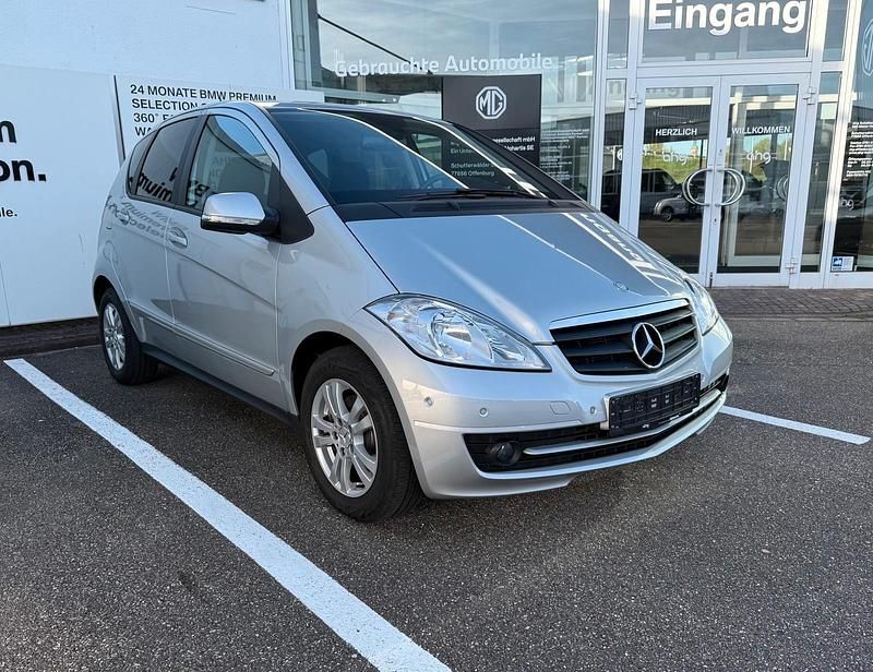 Gebraucht Mercedes A180 109 PS (80 kW) 2010 Silber Kleinwagen