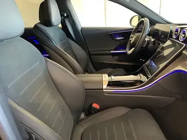 Gebraucht Mercedes C300e AMG line 2023 Schwarz Limousine