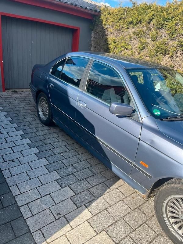 Gebraucht BMW 523 170 PS (125 kW) 2000 Blau Limousine