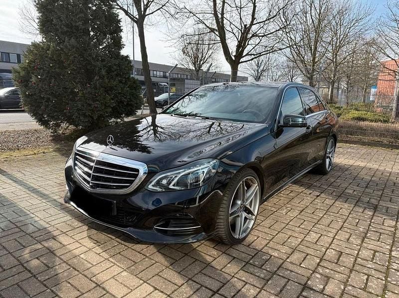 Gebraucht Mercedes E500 408 PS (300 kW) 2014 Schwarz Limousine