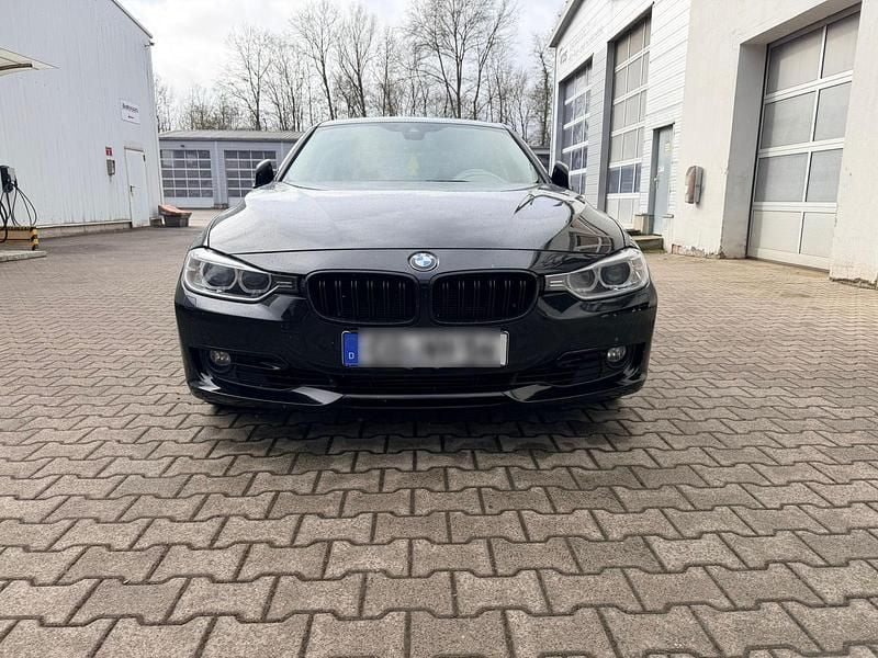 Gebraucht BMW 328 Basis 245 PS (180 kW) 2012 Schwarz Limousine