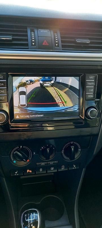 Gebraucht Skoda Rapid 95 PS (69 kW) 2019 Weiß Kleinwagen