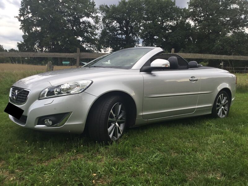 Silber Gebraucht 2012 Volvo C70 Summum Cabrio | 20.950 € - Bild 1/4
