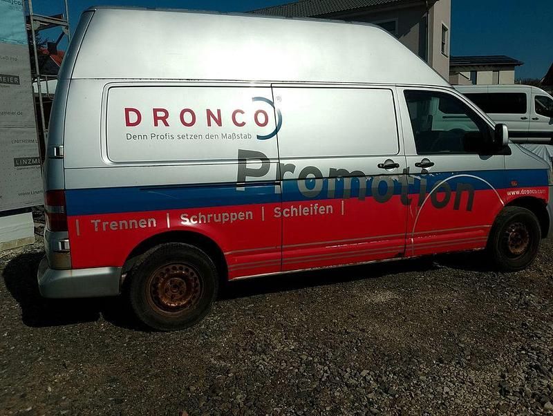 Second-hand VW Transporter 131 CP (96 kW) 2006 Argintiu Van