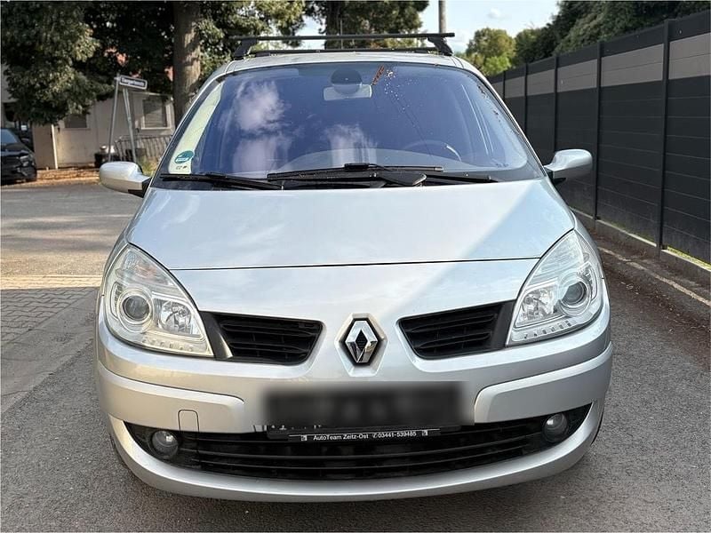 Silber Gebraucht 2008 Renault Mégane GrandTour Kombi | 1.900 € - Bild 1/4