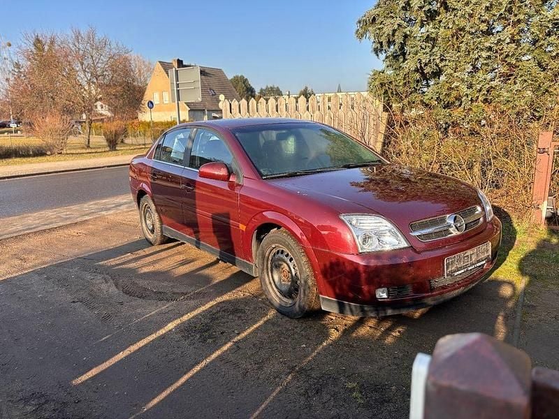 Rot Gebraucht 2003 Opel Vectra Limousine | 800 € (Guter Preis) - Bild 1/4