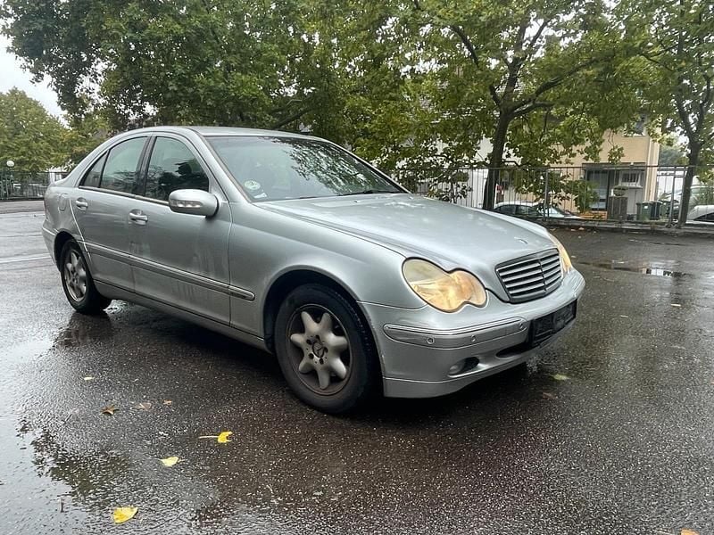 Gebraucht 2002 Mercedes C220 Elegance Limousine | 1.200 € (Superpreis) - Bild 1/4