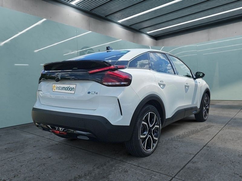 Gebraucht Citroën e-C4 Shine 100 kW (136 PS) 2023 Weiß Limousine