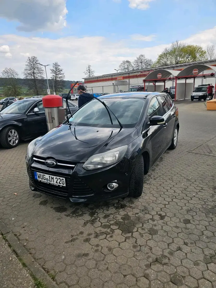 Gebraucht Ford Focus 150 PS (110 kW) 2012 Schwarz Kombi