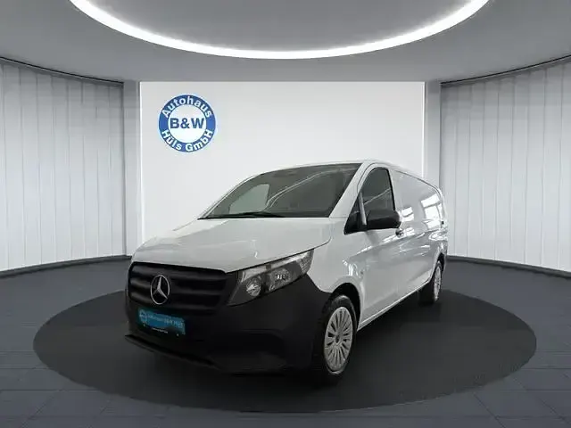 Gebraucht Mercedes Vito 163 PS (119 kW) 2025 Weiß Van