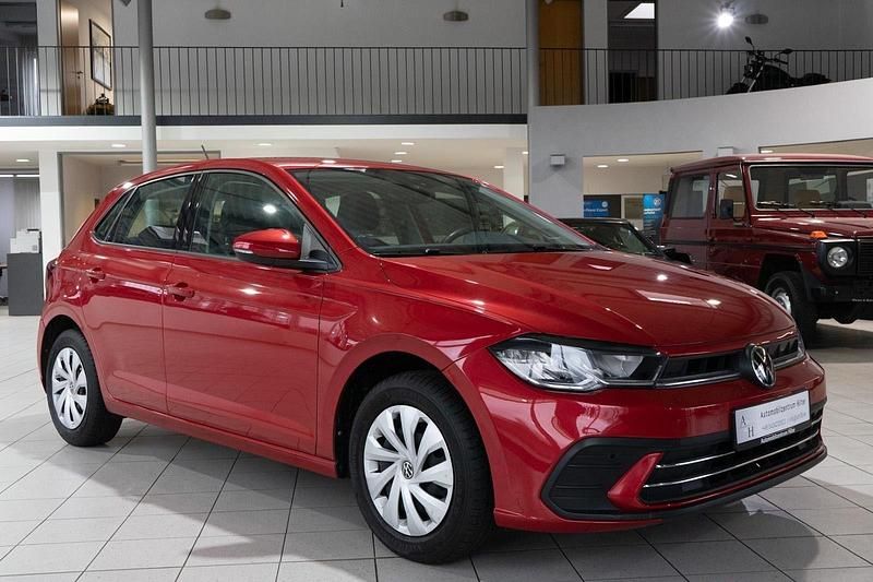 Gebraucht VW Polo 80 PS (58 kW) 2023 Rot Kleinwagen