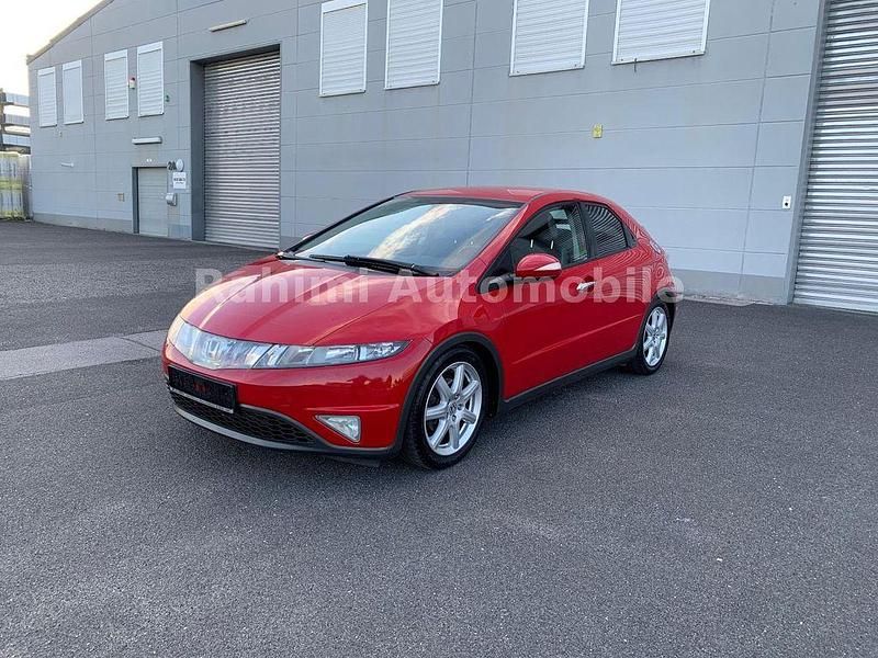 Rot Gebraucht 2009 Honda Civic Sport Limousine | 5.200 € (Fairer Preis) - Bild 1/4