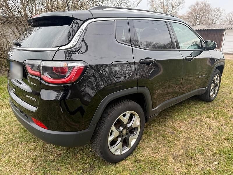 Gebraucht Jeep Compass 170 PS (125 kW) 2019 Schwarz SUV