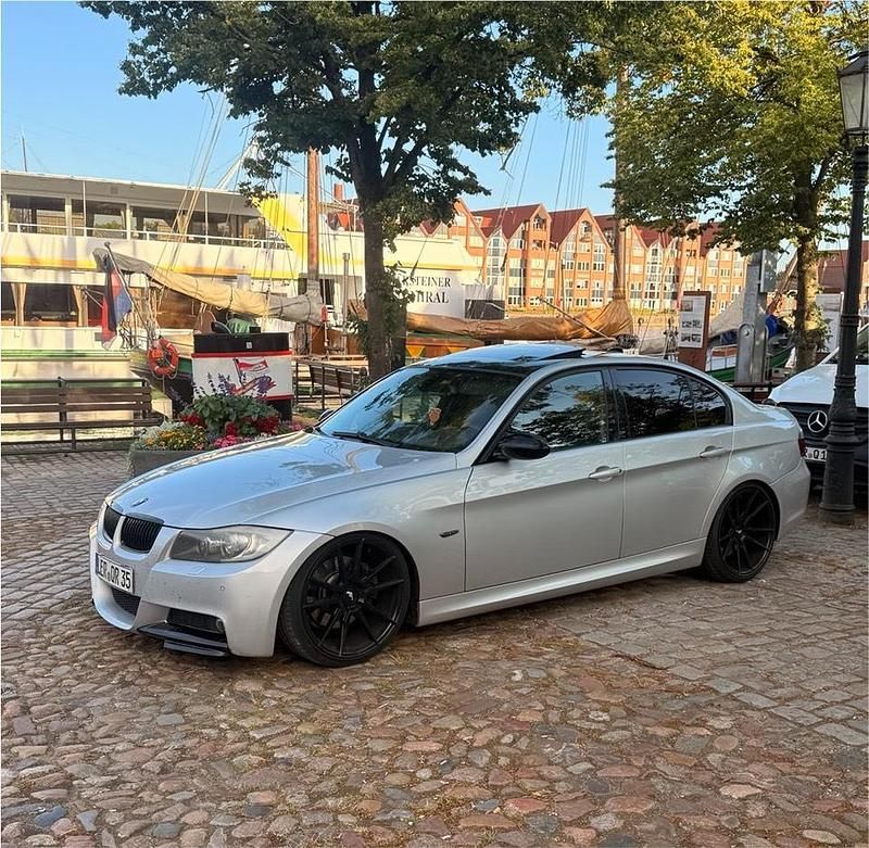 Silber Gebraucht 2006 BMW 330 M Sport Limousine | 7.999 € (Fairer Preis) - Bild 1/4