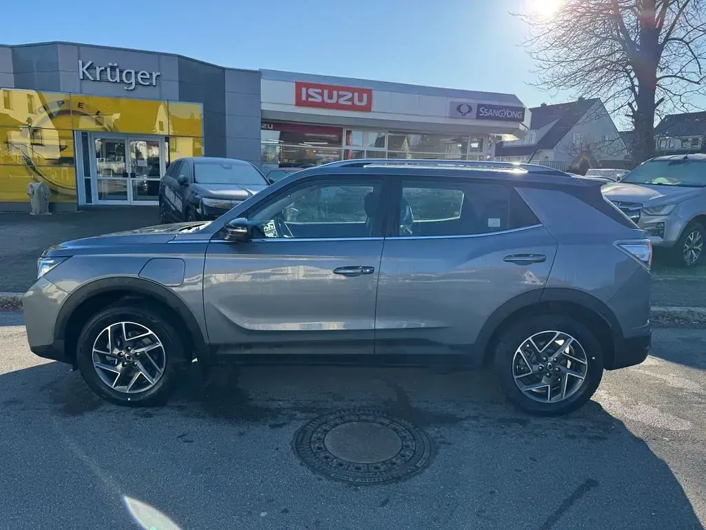 Neu KGM Korando 139 kW (190 PS) 2025 Grau SUV