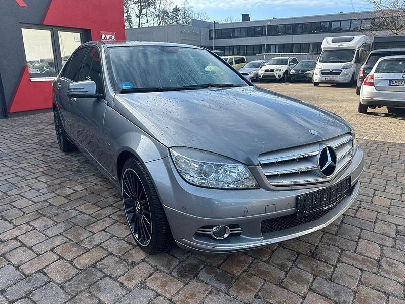 Gebraucht Mercedes C300 231 PS (169 kW) 2010 Silber Limousine