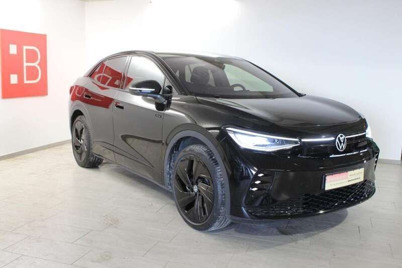 Schwarz (grenadillschwarz metallic) Gebraucht 2023 VW ID.5 GTX SUV | 37.980 € (Guter Preis) - Bild 1/4