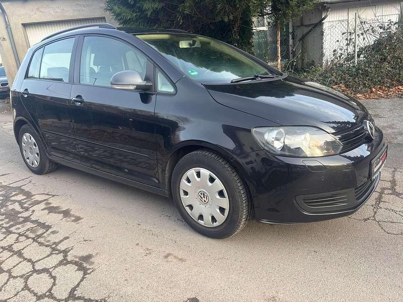 Gebraucht VW Golf VI Trendline 80 PS (58 kW) 2010 Deep black perleffekt Kleinwagen