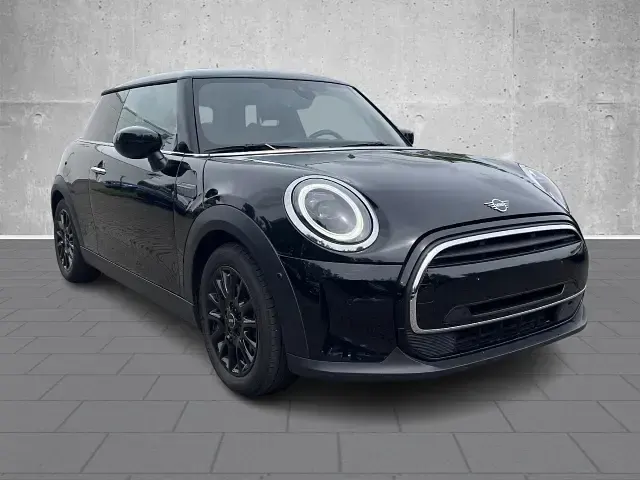 Gebraucht Mini Cooper 136 PS (100 kW) 2023 Schwarz Kleinwagen
