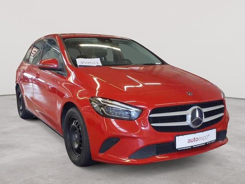 Jupiterrot Gebraucht 2019 Mercedes B200 Van / Kleinbus | 15.690 € (Guter Preis) - Bild 1/4