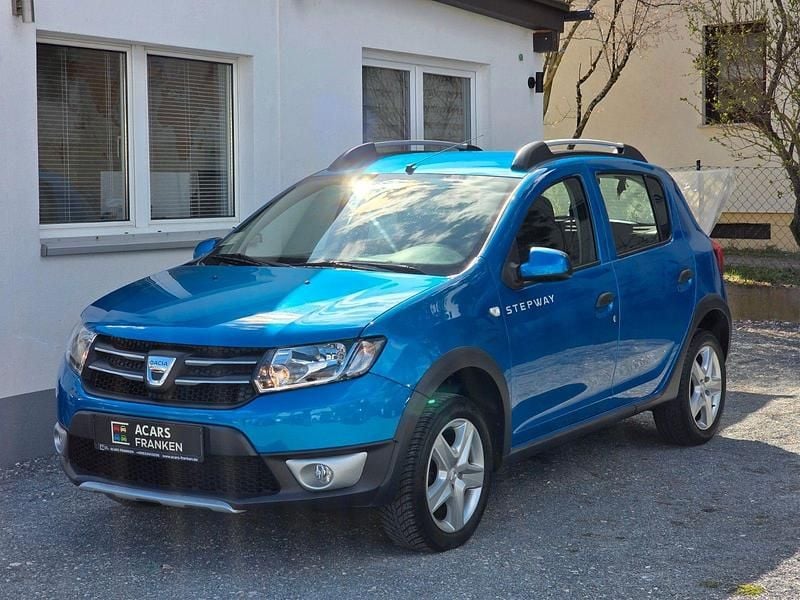Gebraucht Dacia Sandero Prestige 90 PS (66 kW) 2015 Blau Limousine