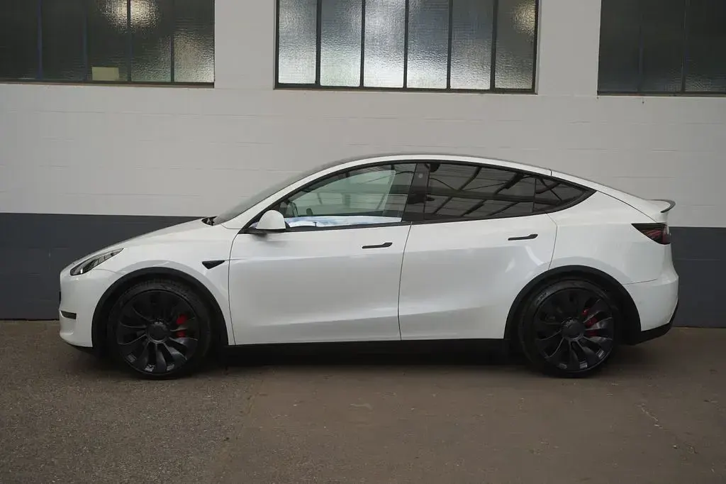 Gebraucht Tesla Model Y Performance 392 kW (534 PS) 2022 Weiß SUV