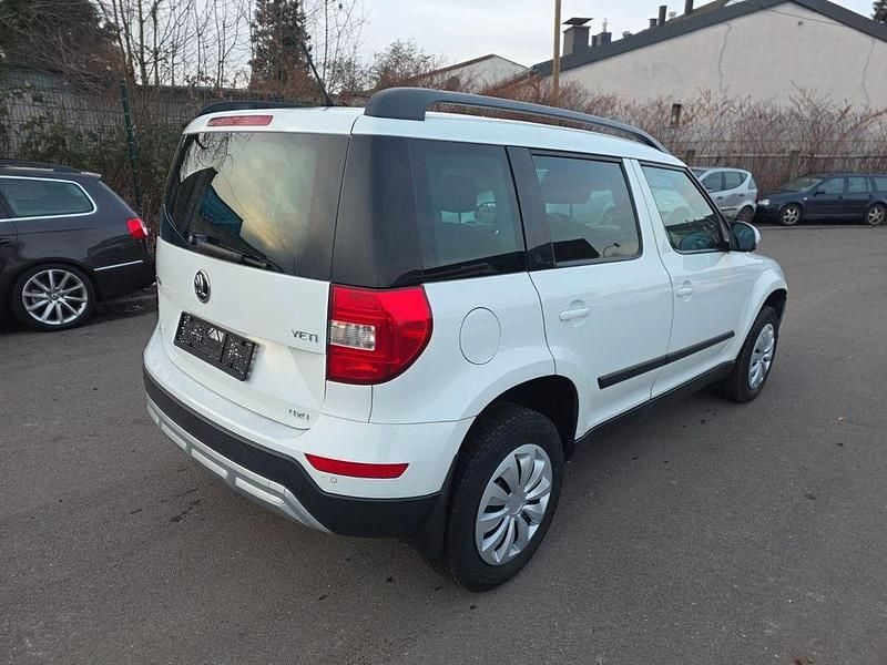 Gebraucht Skoda Yeti Ambition 152 PS (111 kW) 2016 Weiß SUV
