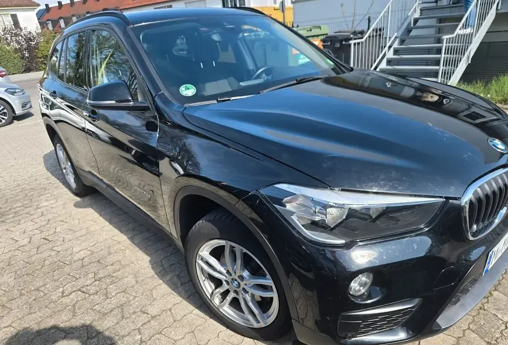 Gebraucht BMW X1 116 PS (85 kW) 2017 Gold SUV