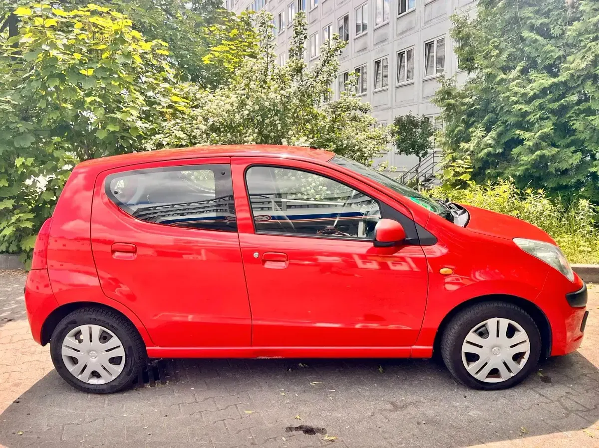 Gebraucht Nissan Pixo Visia 68 PS (50 kW) 2008 Rot Kleinwagen