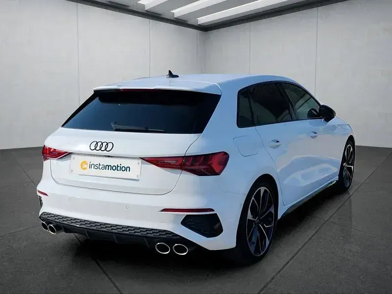 Gebraucht Audi S3 Sportback 310 PS (228 kW) 2024 Weiß Kleinwagen