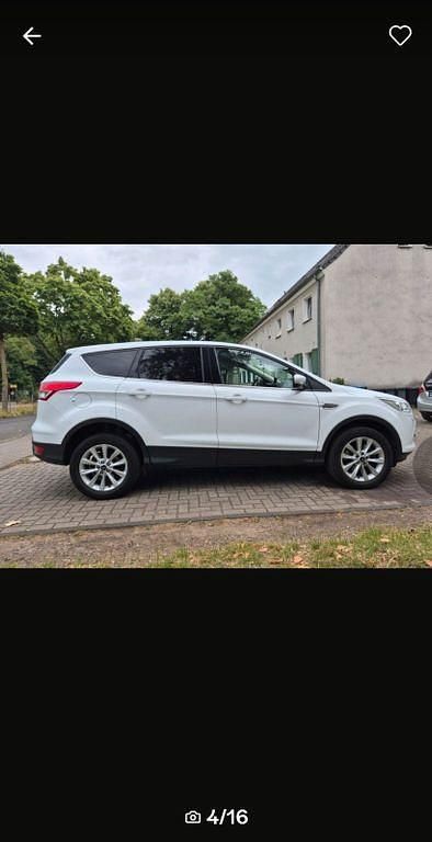 Gebraucht Ford Kuga Vignale 150 PS (110 kW) 2016 Weiß SUV