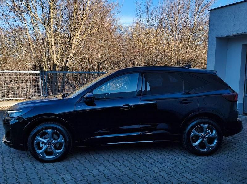 Neu Ford Kuga ST-Line 186 PS (136 kW) 2026 Schwarz SUV