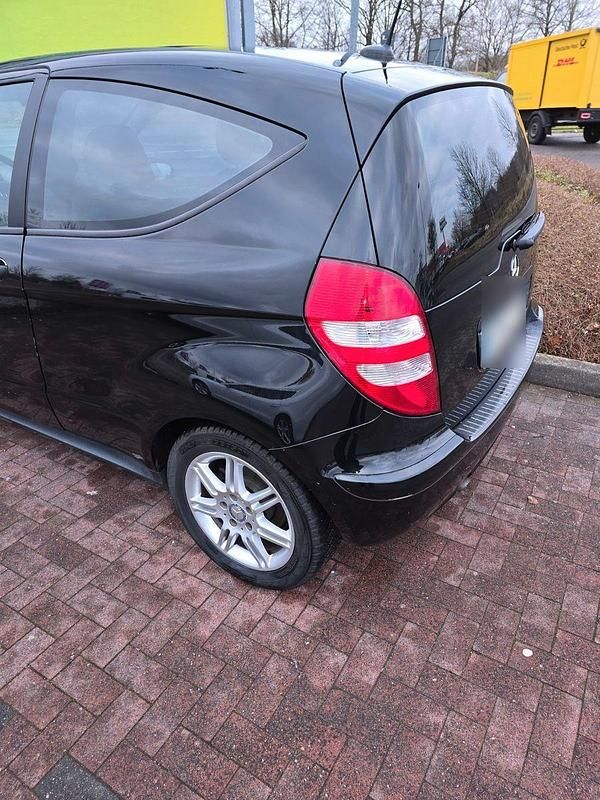 Schwarz Gebraucht 2008 Mercedes A170 Limousine | 4.000 € (Superpreis) - Bild 1/4