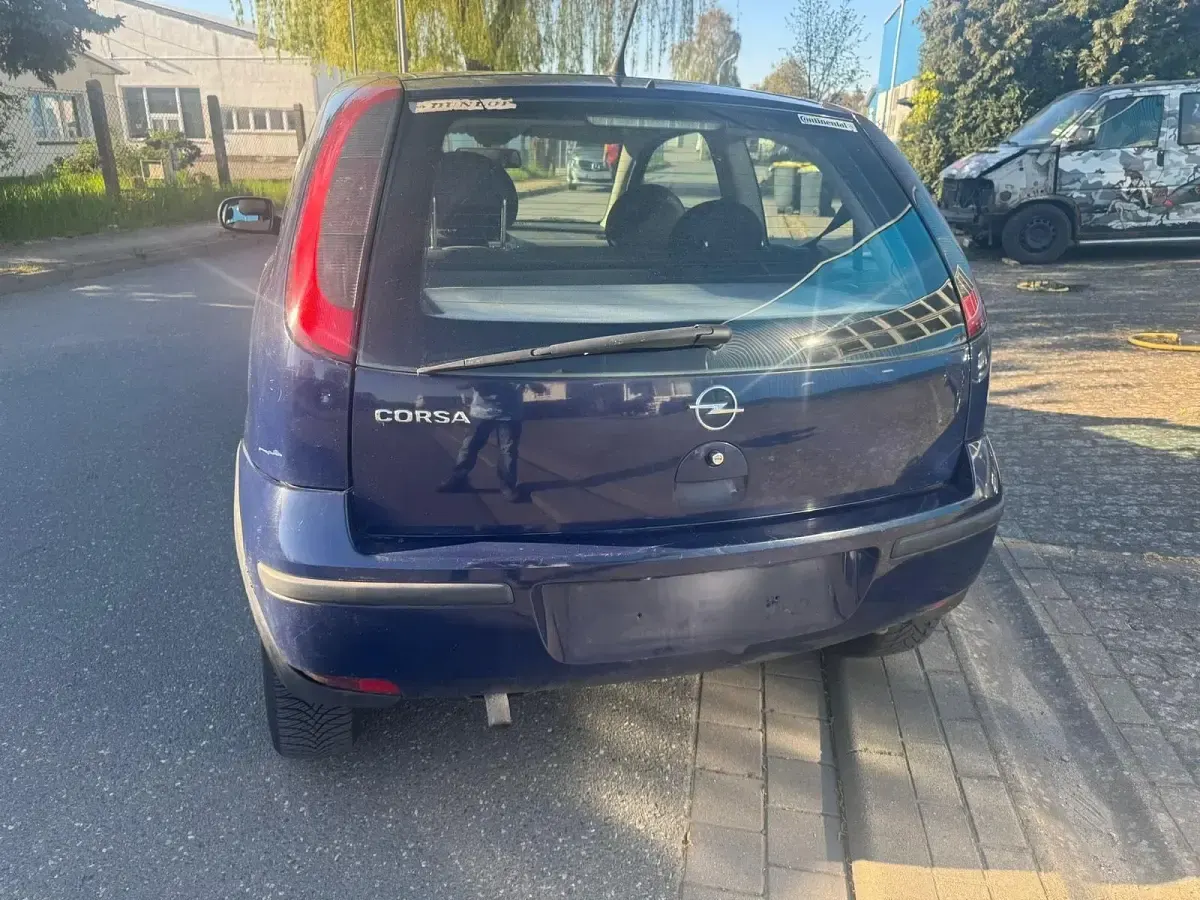 Occasion Opel Corsa 70 ch (51 kW) 2004 Bleue Citadine