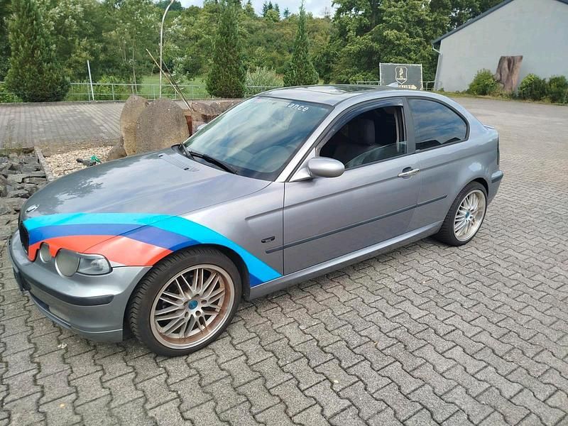 Gebraucht BMW 316 116 PS (85 kW) 2004 Silber Coupé